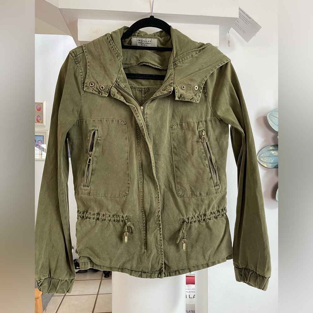 Zara Trafaluc Women's Army Green Small Full Zip Hooded Motorcycle
Jacket